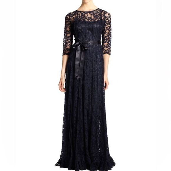 TERI JON lace pintuck gown size 4. NWT. Exquisite detail - Picture 1 of 7
